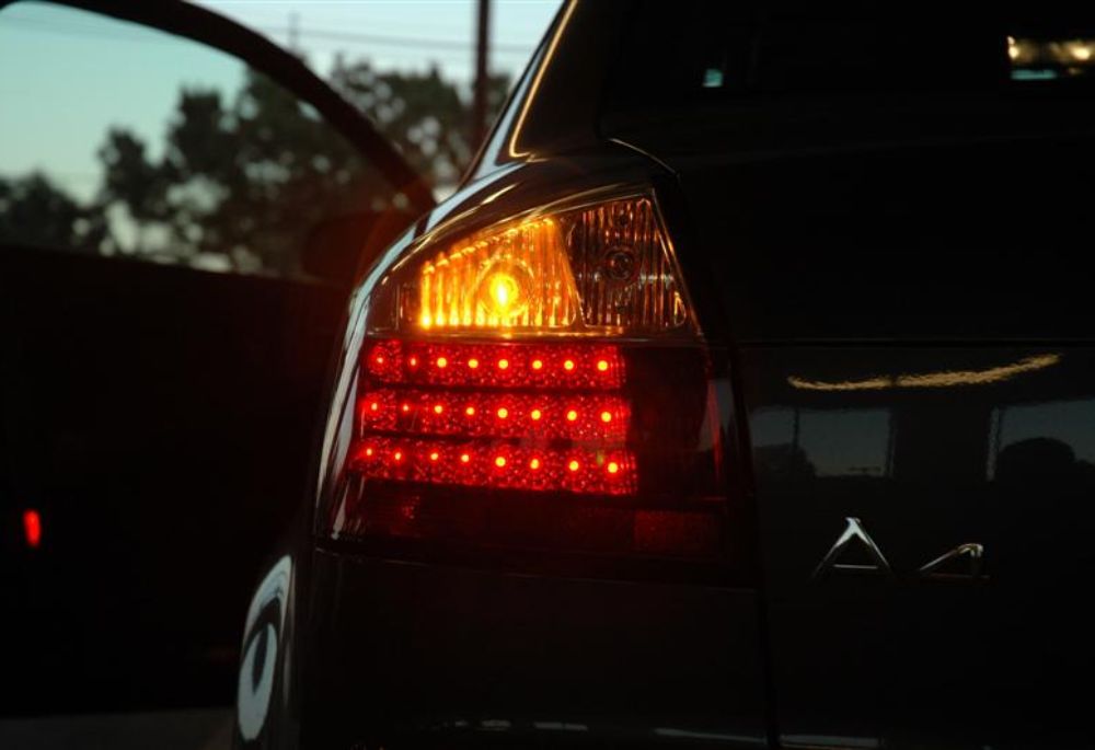 Flashing Lights On Sides Of Vehicle Tell Other Drivers Where You Will Turn - Featured Image
